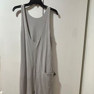 LUNYA Restore Romper Heather Grey Tapered legSize M (fits small)